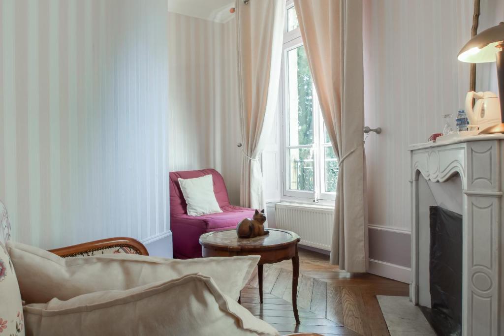 Chambres Au Chateau - Le Clos Des Tourelles Sennecey-le-Grand Pokoj fotografie