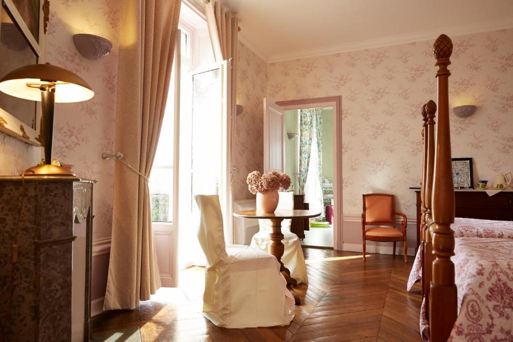 Chambres Au Chateau - Le Clos Des Tourelles Sennecey-le-Grand Pokoj fotografie