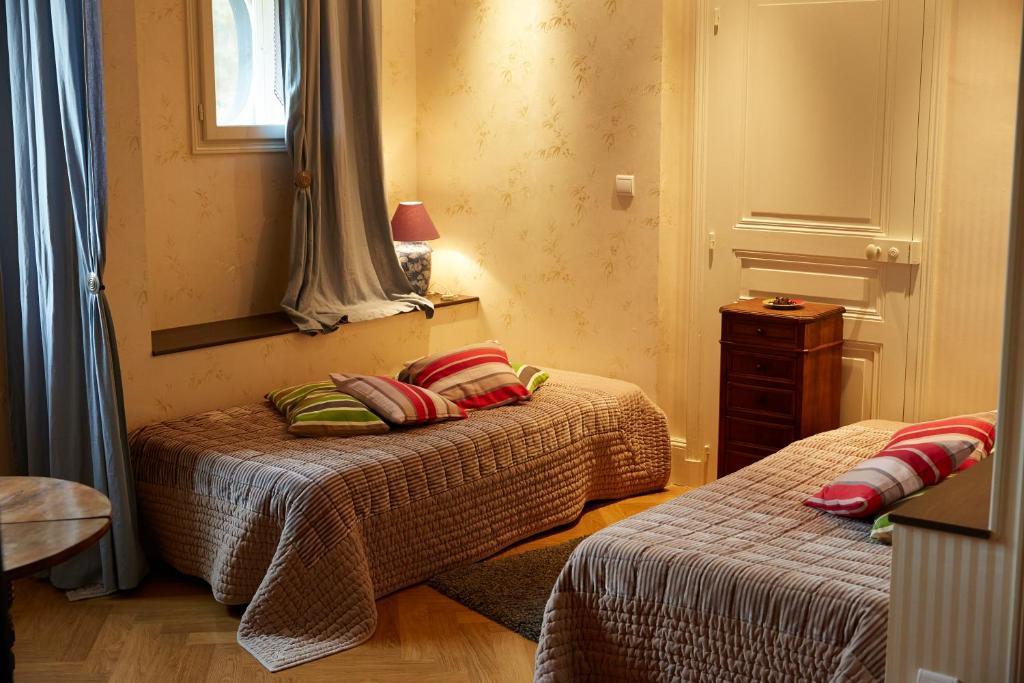 Chambres Au Chateau - Le Clos Des Tourelles Sennecey-le-Grand Pokoj fotografie